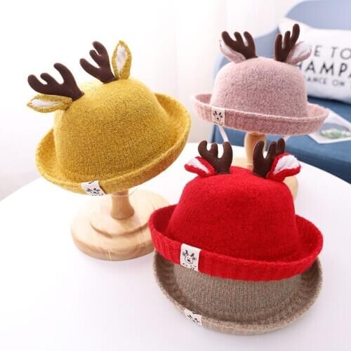 2020 Christmas Hat Baby Fedoras Hats for Kids Girls Boys Cartoon Antlers Autumn Winter Warm Knitted Woolen Hat Cap Accessories