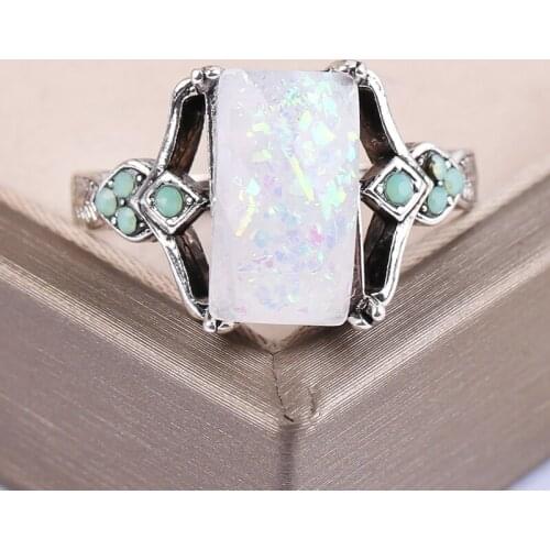Charm Bohemian Geometric Rectangle Moonstone Rings for Women Vintage Opal Stone Wedding Party Finger Ring Silver Color Jewelry