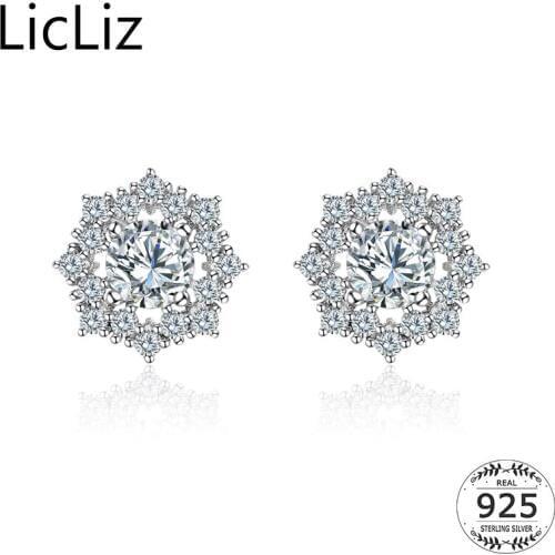 LicLiz Stud Earrings