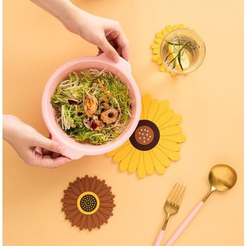 Heat Resistant Mat Drink Cup Coasters Cup Coasters Daisy Shape Non-slip Pot Holder Table Placemat Kitchen Accessories