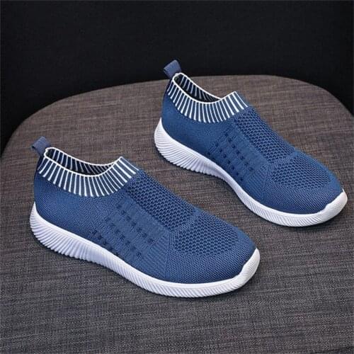 Large Size Flying Woven Single Shoes Womens Flat-bottom Couple Casual Sports Shoes 2021 Spring And Autumn New