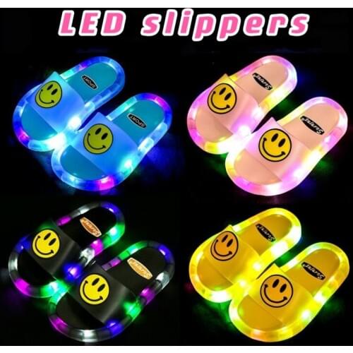 2020 Light Up Slippers Children LED Kids Slippers Baby Bathroom Sandals Kids Shoes for Girl Boys Flip Flops Toddler