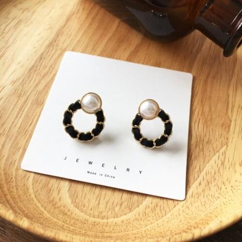 Fashion Woven Hollow Circular Black Stud Earrings Temperament Beautiful Pearl Earring Women Jewelry Gifts