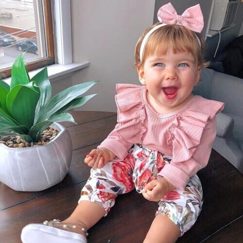 PatPat 3-piece Baby Girl Ruffled Sleeve Flounced Collar Bodysuit and Floral Pants with Headband Set