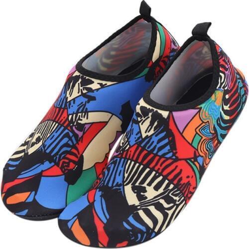 2019 Water Shoes Woman Men Swimming Shoes Beach Shoes Big Plus Size Sneaker For Men Striped Zapatos De Mujer 1