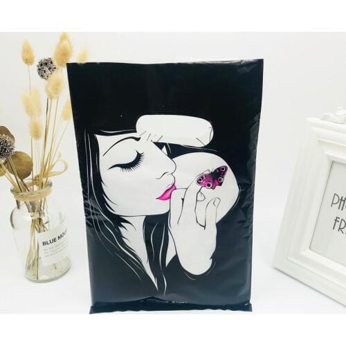 50pcs 20X30cm Black White Girl Plastic Shopping Bags With Handle New Wedding Plastic Jewelry Gift Packaging Bags Handle