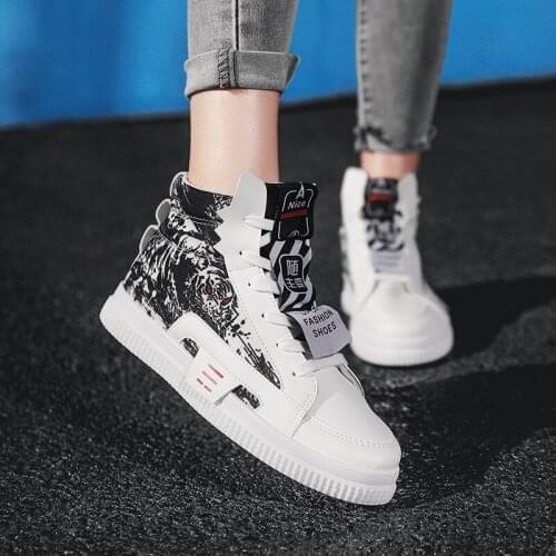 Men Sneakers New Breathable Lace Up Men Mesh Shoes Fashion Casual No-slip Casual shoes for men Joker simple Comfortable