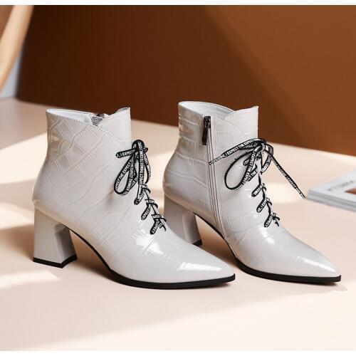 2019 Autumn Short Boots Women Genuine Leather Ankle Boots Warm in winter 7cm Chunky Heel Patent Fashion Booties Zipper Shoes
