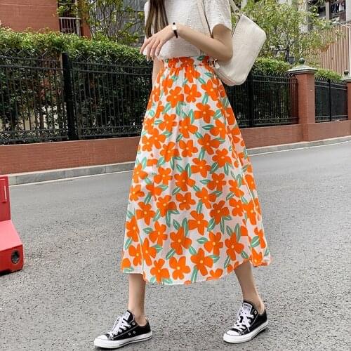 The New Orange Flower A-shaped Umbrella Skirt for Summer 2021 Is A Contrasting Color Thin Summer Flower Mid-length Elastic Skirt