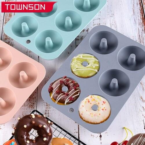 Townson Silicone Cake Molds