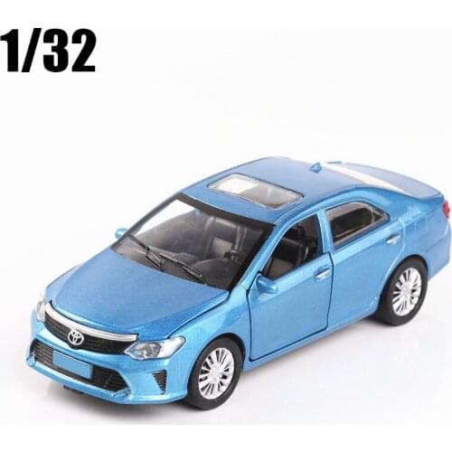 Alloy Diecast Model Car 1:32 Camry Metal Toys Pull Back Flashing Machinery For Kids Birthday Gifts Toys Free Shipping