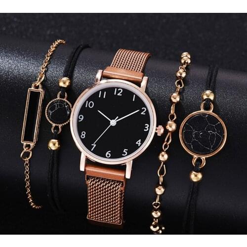 Chodosimee Ladies Gold Watch