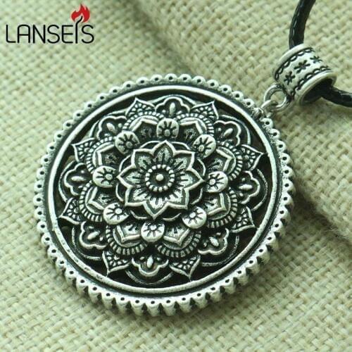 Lanseis 1pcs Boho Style Lotus Mandala pendant Mandalas con flores women necklace geometry amulet pendant Tribal Gypsy Jewelry