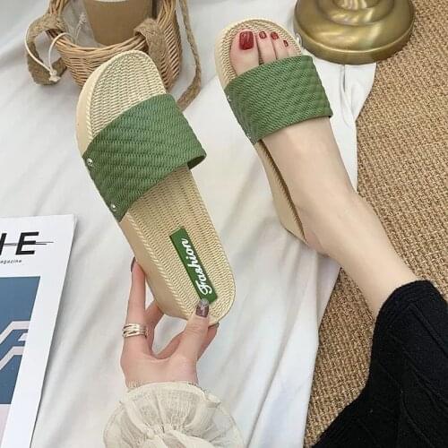 Summer Beach Woven Slippers Outdoor Platform Non-slip Wedges Home Slides For Women 2021 Designer Sandals High Heels Wild Shoes