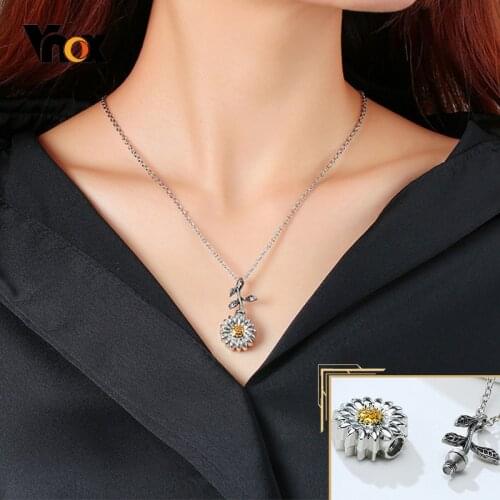 Vnox Cute Daisy Pendant for Women,Memorial Cremation Urn,AshesVial,Perfume Diffuser,Chrysanthemum Necklace,Meaningful Gift