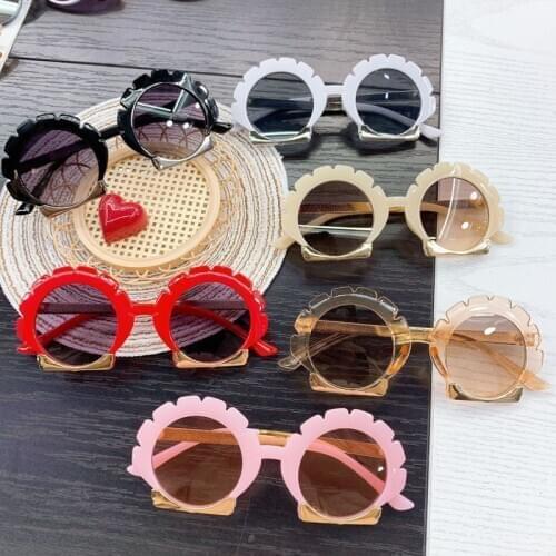 Flower children children taking snapshots decoration decoration sunglasses 2022 lovely joker lens glasses wholesale