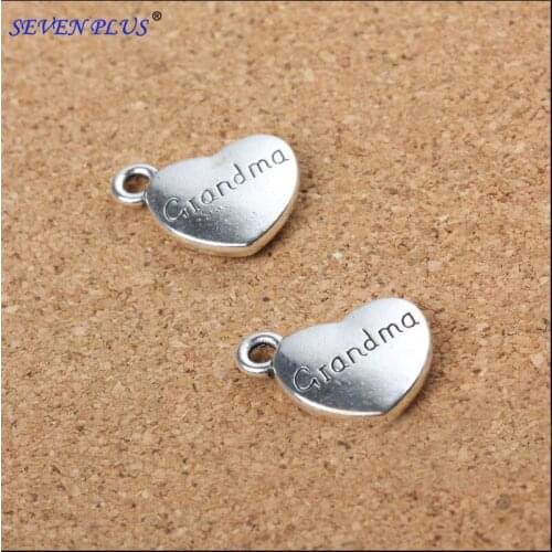High Quality 10 Pieces/Lot 14mm*18mm Antique Silver Plated Letter Printed Grandma Heart Charm