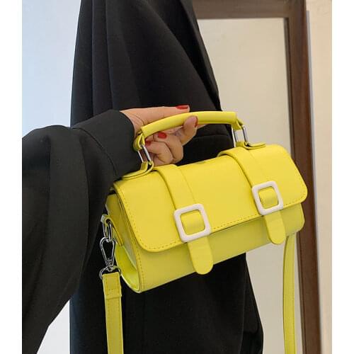 SANKAKU Women's Black Clutches