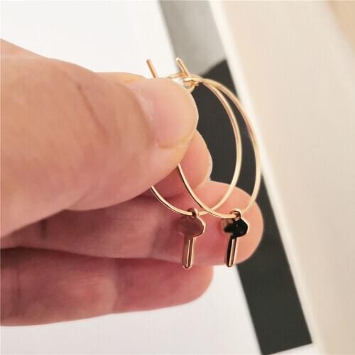 Trendy Gold Color Plating Super Tiney Key Small Charm Hoop Earrings For Women Girl Elegant Gorgeous Cute Jewelry Accessory