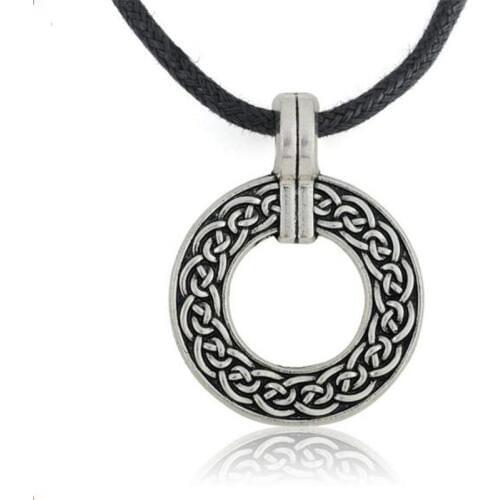 Vintage Unisex Pendant Necklace Twining Style Round Shape Viking Jewelry Rope Chain Zinc Alloy Material Provide Dropshipping