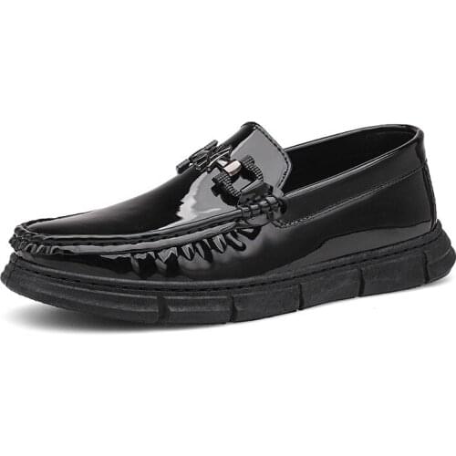 Men Casual loafers Genuine Leather Driving Shoes Slip On moccasins Zapatos de Hombre Leisure Breathable Footwear Male Shoes