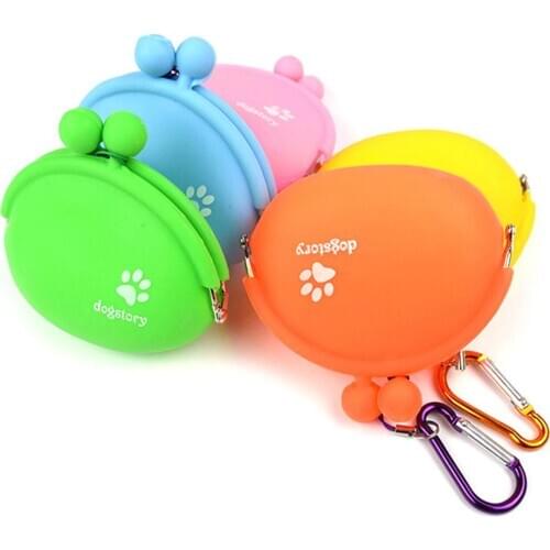 Mini Silicone Pet Dog Train Food Snacks Pockets Bag Walking Dog Training Food Storage Waist Pet Travel Outdoor Product Supply