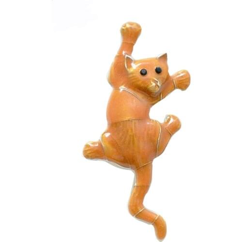 CINDY XIANG Cute Enamel Cat Pins Brooch Gold Metal Naughty Animal Brooches Scarf Coat Jewelry Accessories For Friends Gifts