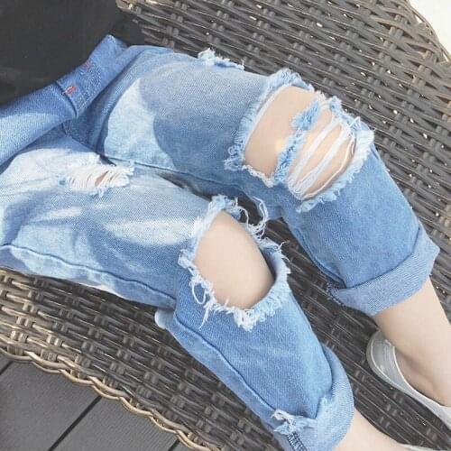 Girls' Ripped Jeans 2021 Spring and Autumn New Style Korean Childrens Baby Spring and Autumn Hole Pants Loose Casual Trousers