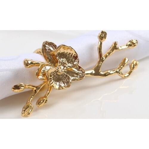 10PCS/Metal plum blossom napkin ring, gold and silver napkin holder, table setting decoration for western food gathering place