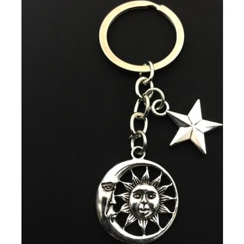 New Fashion Sun And Moon Keychain Sun And Moon Pendant Silver Celestial Pendant Star Charm Keychain Jewelry Gift Keychain