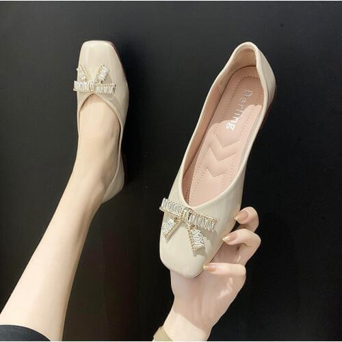 Single shoes women 2020 autumn new Korean womens shoes fashion rhinestone square head soft bottom flat shoes women