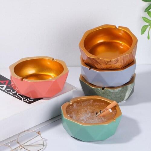 Homelily Creative Polygon Anti Fly Ash Resin Ash Tray Home Decoration Living Room Office Portable Smokeless Ashtrays Ornaments