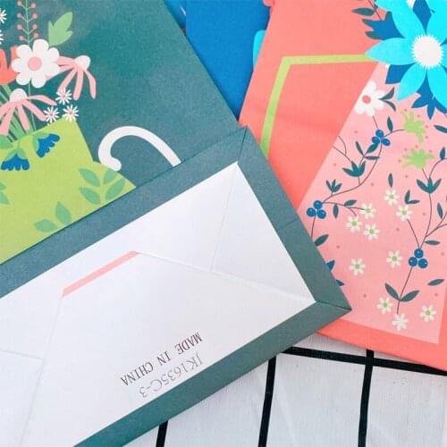 40PCS 21x15x8cm green colorful DIY Multifunction paper bag with handles Festival gift bag shopping bags kraft paper packing bag