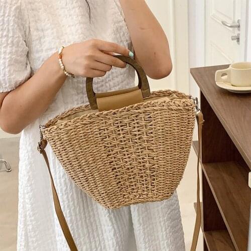 Summer 2021 Woven Portable Shoulder Bag Design Crossbody Straw Bucket Bag new crossbody bags