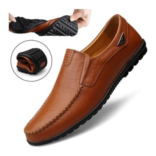 Leather mens casual shoes 2021 new mens loafers moccasin breathable non-slip black driving shoes plus size