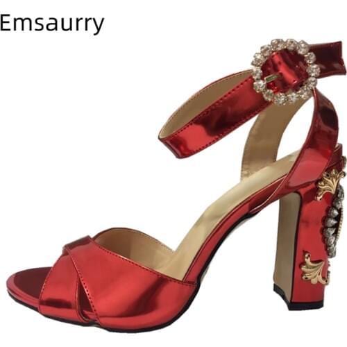 New Design Metal Clock Heel Sandals Women Cross Belt Ankle Strappy Crystal Rhinestone Shiny Patent Leather Summer Shoes Woman
