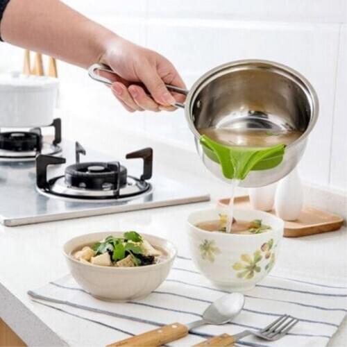 1PC Kitchen Accessories Silicone Funnel Tools Kitchen Gadgets Pots and Pans To Prevent Spills Deflector Liquid Funnel