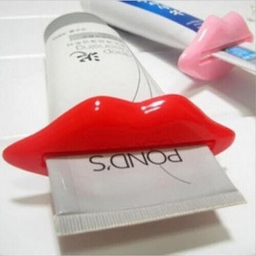 2PCS Creative Sexy Lip Kiss Bathroom accessories Plastic Tube Cream Squeezer Toothpaste Novelty Dispenser