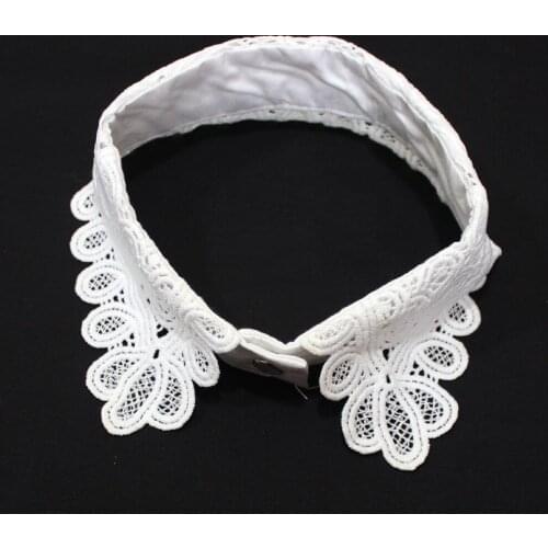 Ladies Lace Hollow Embroidered Detachable Collar Solid Color White Shirt Fake Collars False Collar Necklaces Accessories