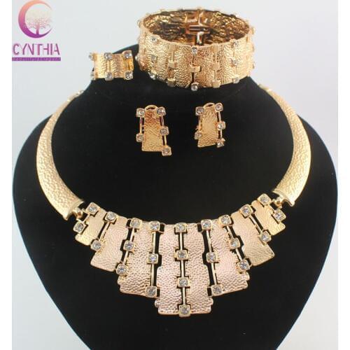 New Nobler Dubai Design Fashion Costume Crystal Necklace Bangle Find Dubai Gold color Party Jewelry Sets Gorgeous golden