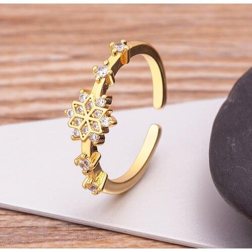 Luxury Female Snowflake Ring Fashion Gold Color Crystal Zircon Stone Ring Vintage Party Wedding Open Adjustable Rings For Women