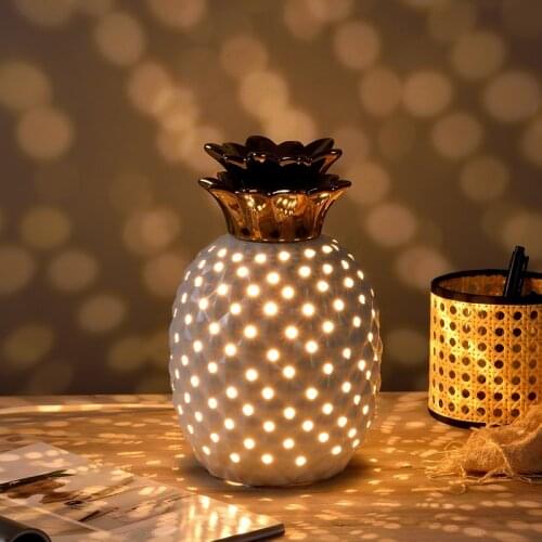 Modern Ceramics Makeup Table Lamp for Bedroom Home Deco Kitchen Living Room Table Light Pineapple Art Deco Bedside Light Fixture
