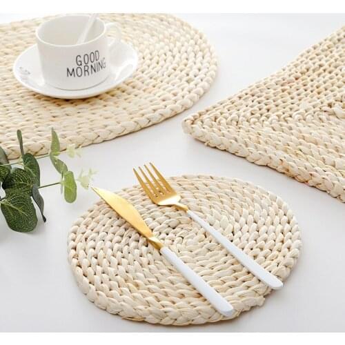 1Pcs Handmade Round Corn Husk Knitting Placemats Dining Table Mats Round Insulation pads Table Mats Pads Home Decor