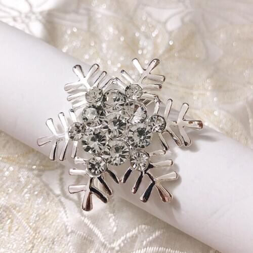 6Pcs Christmas Snowflake Circle Wedding Party Decor Napkin Ring Towel Buckles