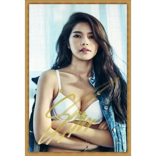 Hand signed MAMAMOO Solar autographed photo 6 inches autographs 4 versions free shipping 012018A