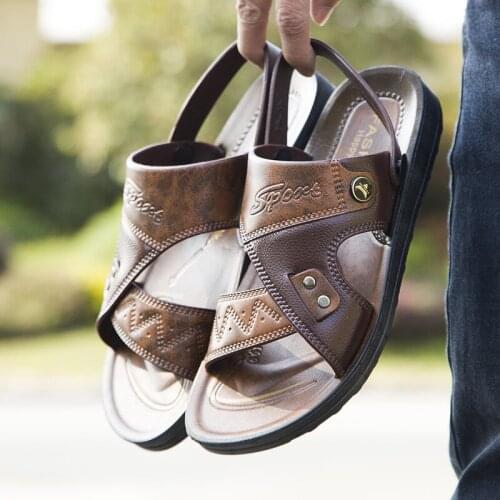 Men Leather Sandals Summer Classic Shoes Slippers Soft Sandals Men Roman Comfortable Outdoor Walking Footwear Designer Sandals88