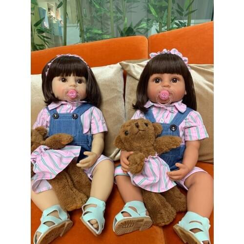 55CM very soft flexible full body silicone bebe girl doll with Teddy bear boneca baby doll waterproof lifelike baby toddler