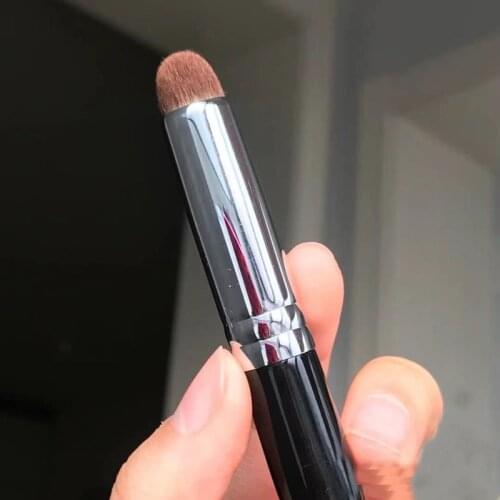 1Pc Bullet Concealer Makeup Brush Round Head Cosmetics Blending Brushes Powder Foundation Professional Non-marking Make Up Tools
