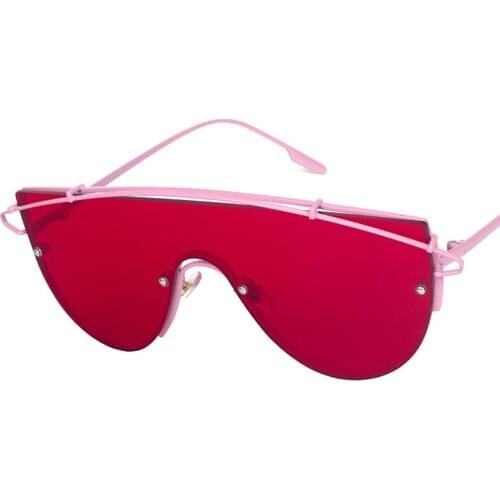 Ovesized Sunglasses for women and men Fashion Extra Big Eye wear for sale with case in High Quality Designer Glasses Red Pink