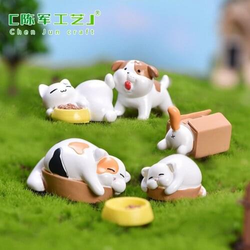 1pc Cute Cat Dog Miniatures Lovely Cute Fairy Garden Gnome Moss Terrarium Decor Crafts Bonsai Figurine DIY Doll House Decor